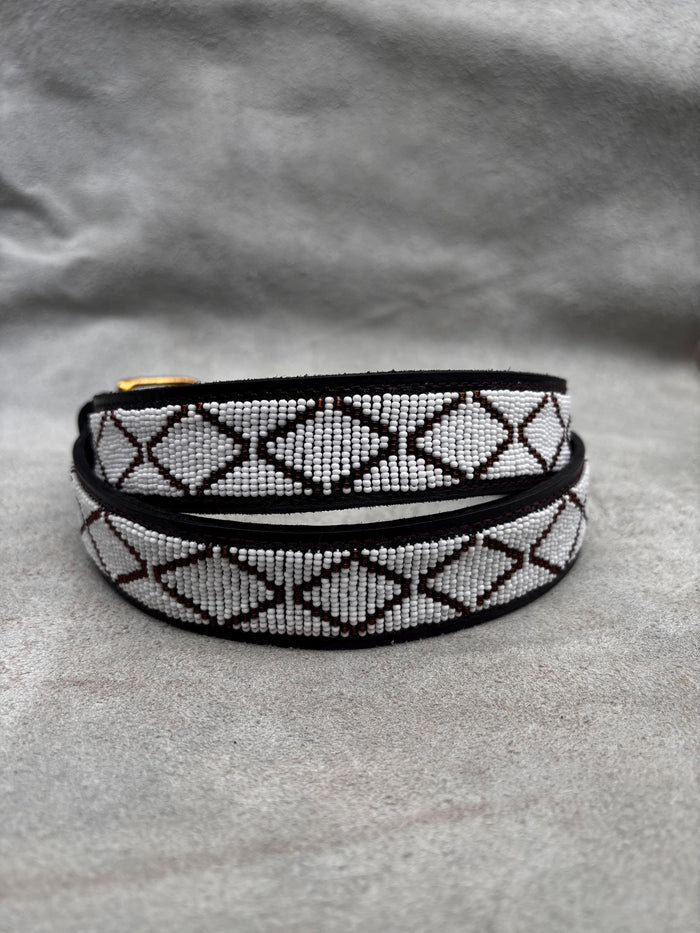 Ceinture Masaï, Ceinture en cuir, Ceinture perlée, Ceinture faite main, Ceinture en cuir perlée Maasaï, Ceinture perlée africaine, Ceinture homme, Ceinture décontractée, Ceinture bohème,