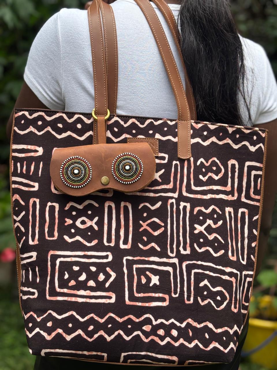 Handmade Leather Beaded Clip-On Sunglasses Case - Maasai Chief