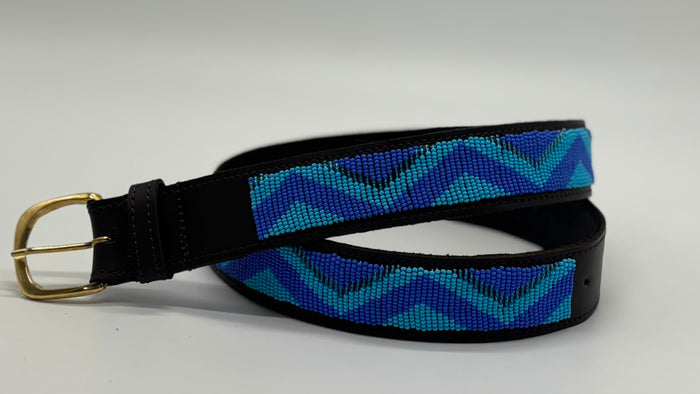 Masai-Gürtel, Ledergürtel, Perlengürtel, handgefertigter Gürtel, Massai-Perlen-Ledergürtel, afrikanischer Perlengürtel, Herrengürtel, Lässiger Gürtel, Boho-Gürtel,